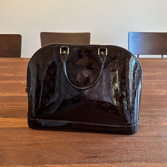 Louis Vuitton Alma Vernis Patent Leather Monogram Embossed Handbag Red Wine - Picture 2 of 8